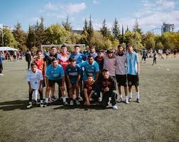 国脚关键进球助球队晋级